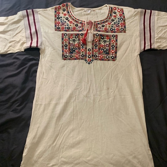 Kimchi Blue tunic Cream Top with Red and Black Embroidery - Picture 1 of 9